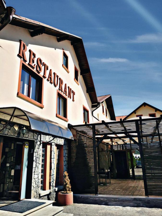Băneşti International Recolaモーテル エクステリア 写真