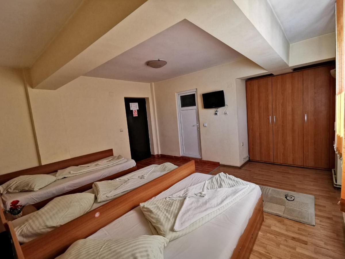 Băneşti International Recolaモーテル エクステリア 写真