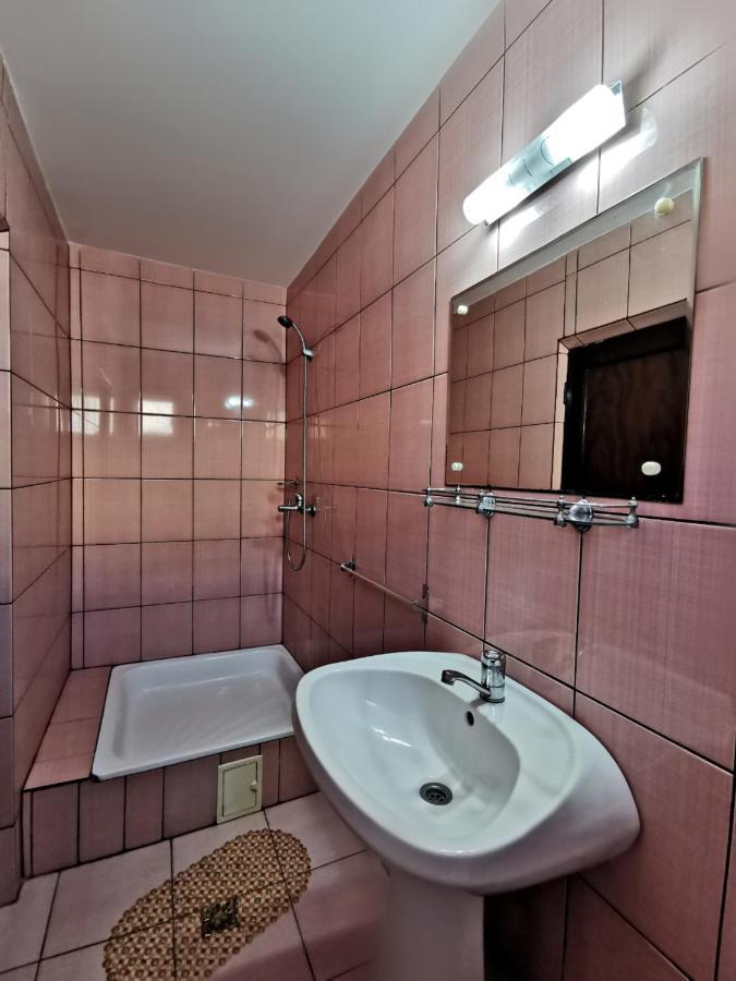 Băneşti International Recolaモーテル エクステリア 写真